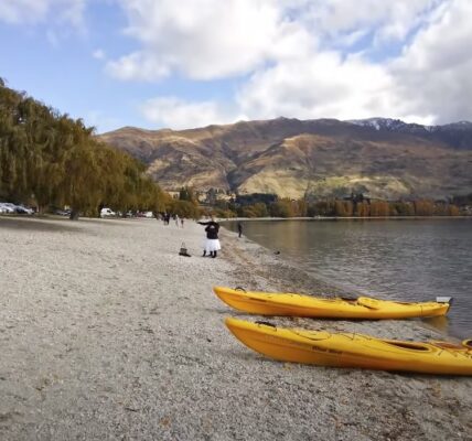 Kayak by the seashore